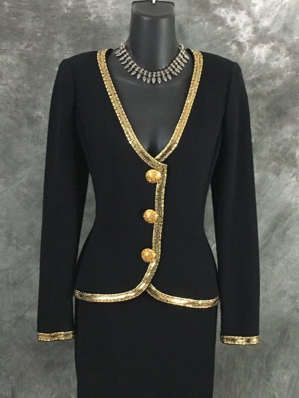 BEAUTIFUL St John evening knit black gold rhinestones embellished skirt suit 6 - Picture 4 of 10